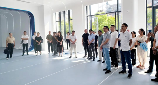 图片18 图片18