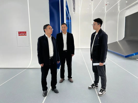 图片13 图片13
